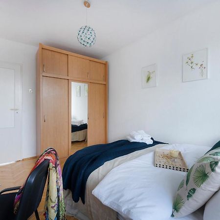 P&O Service Apartments Belwederska Varsó Kültér fotó