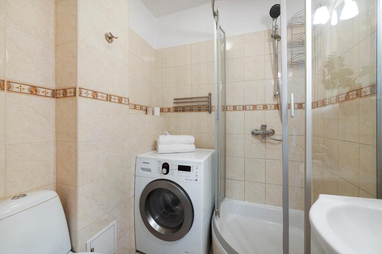 P&O Service Apartments Belwederska Varsó Kültér fotó